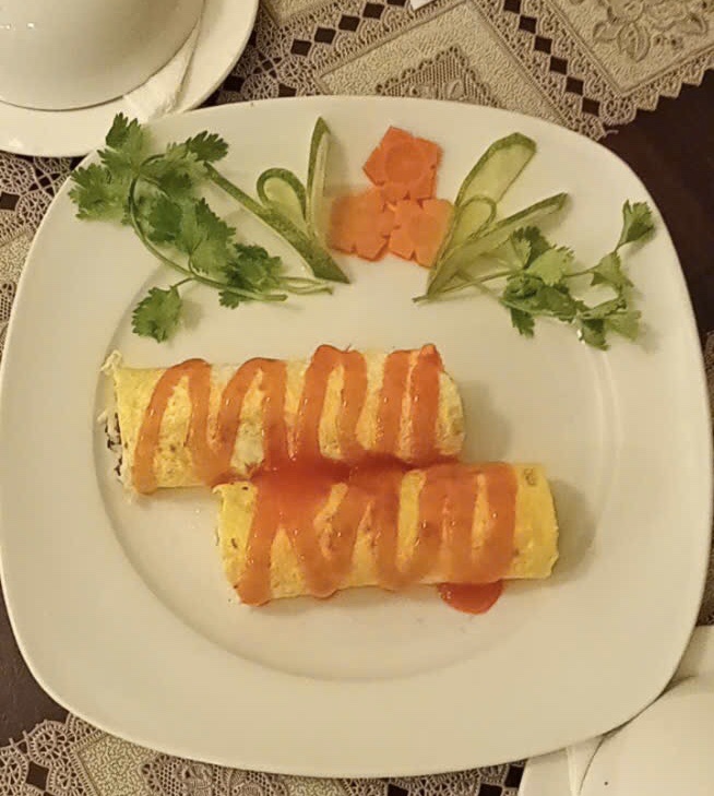 Cơm rong biển cuộn trứng